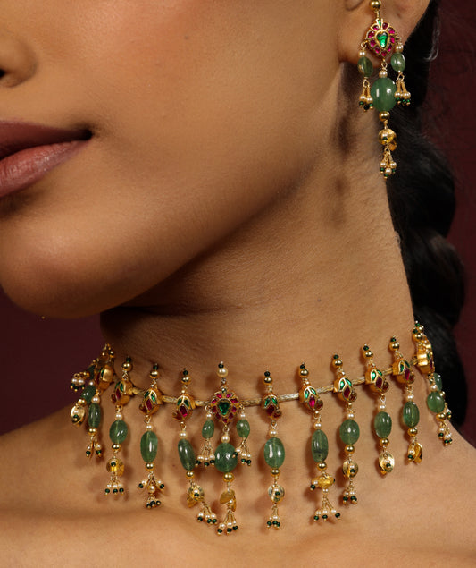 Arzoo Choker