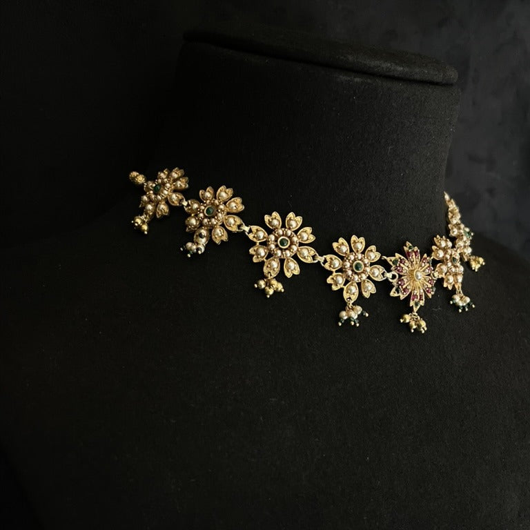 Phool Choker