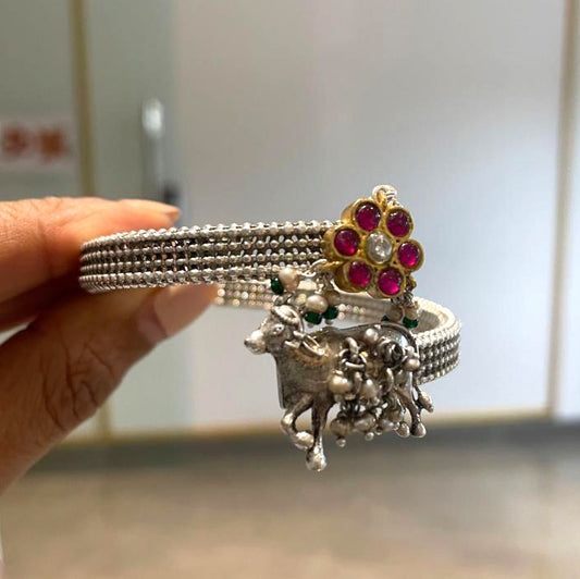 Gisella Bracelet (Red flower)