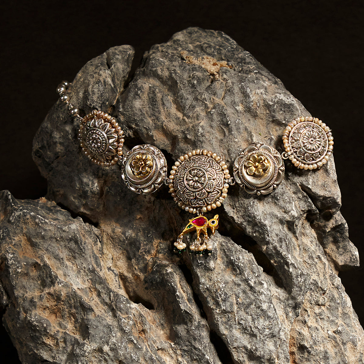 Nupur Choker