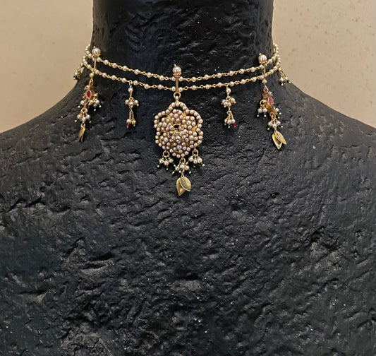 Nurvi Choker