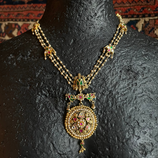 Swara Necklace