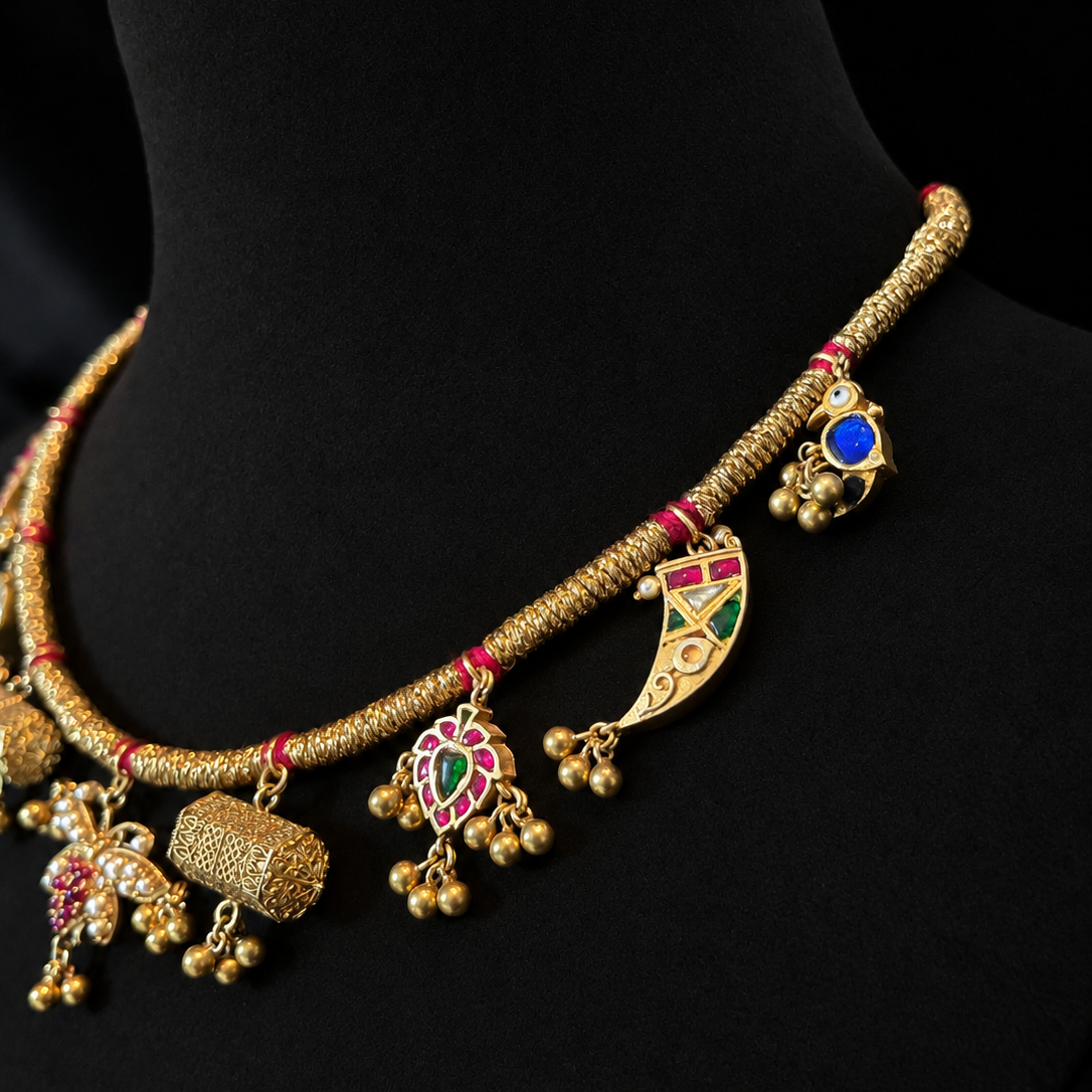 Saaya Necklace