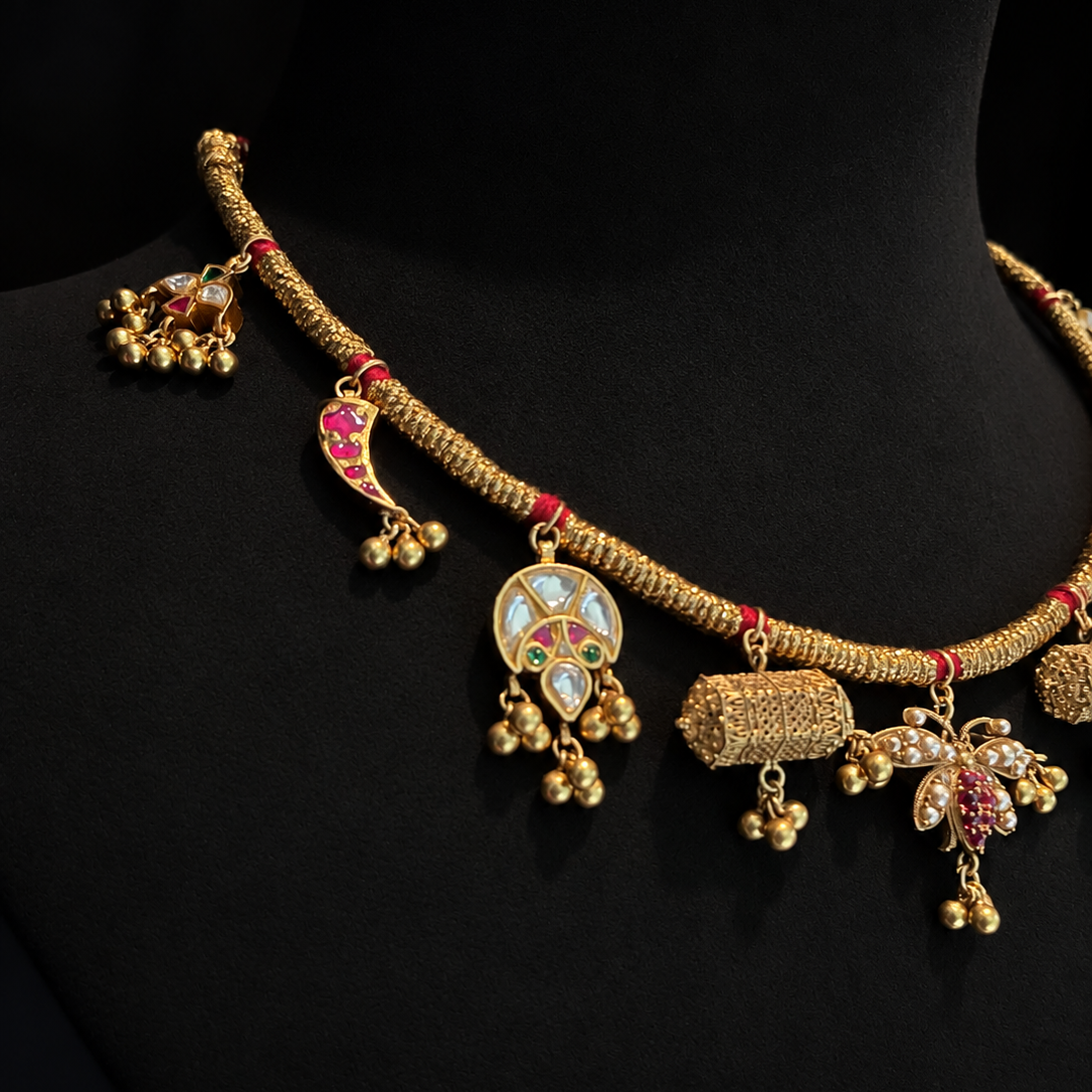Saaya Necklace