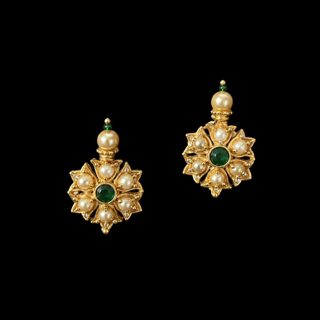 Juhi Studs