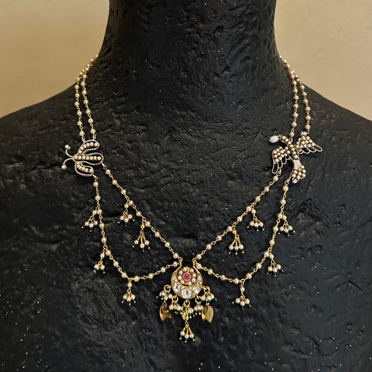 Nainika Necklace