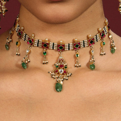 Gulzar Choker