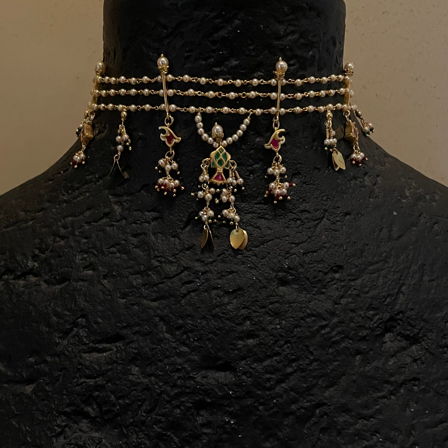 Nirvana Choker