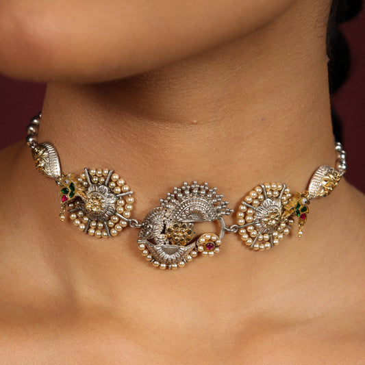 Nimrah Choker