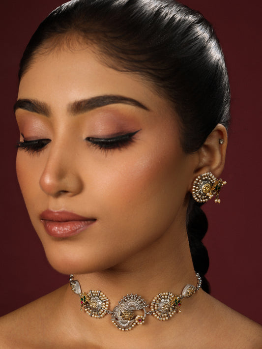 Nimrah Choker