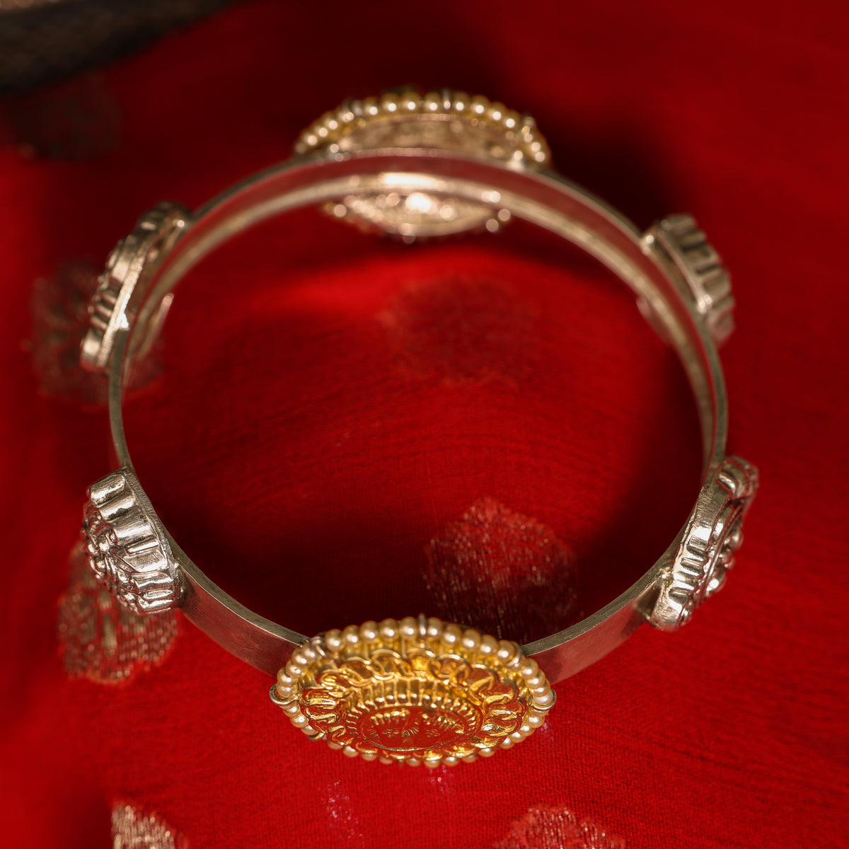 MONI BRACELET (Single Pcs)