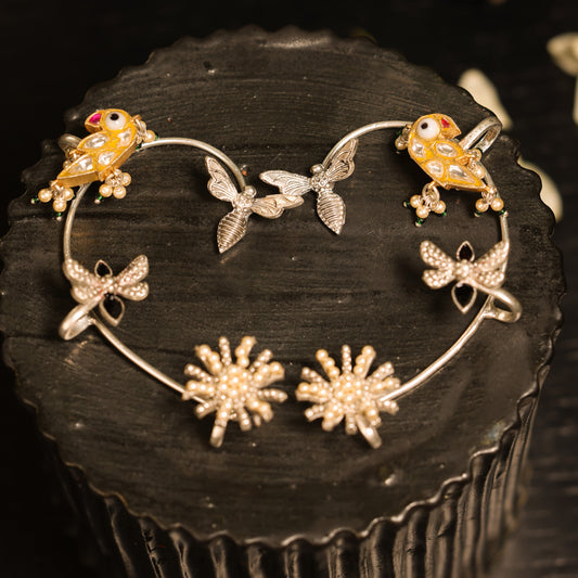 Bee Earcuff