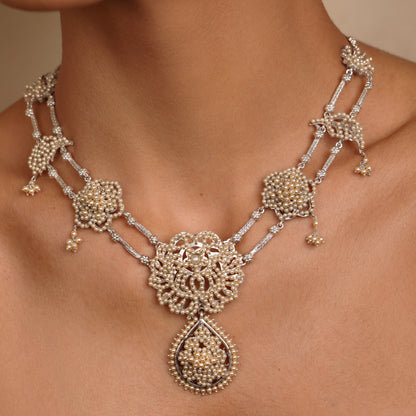 ARAVI NECKLACE