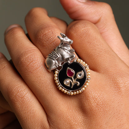 Nandi jade ring