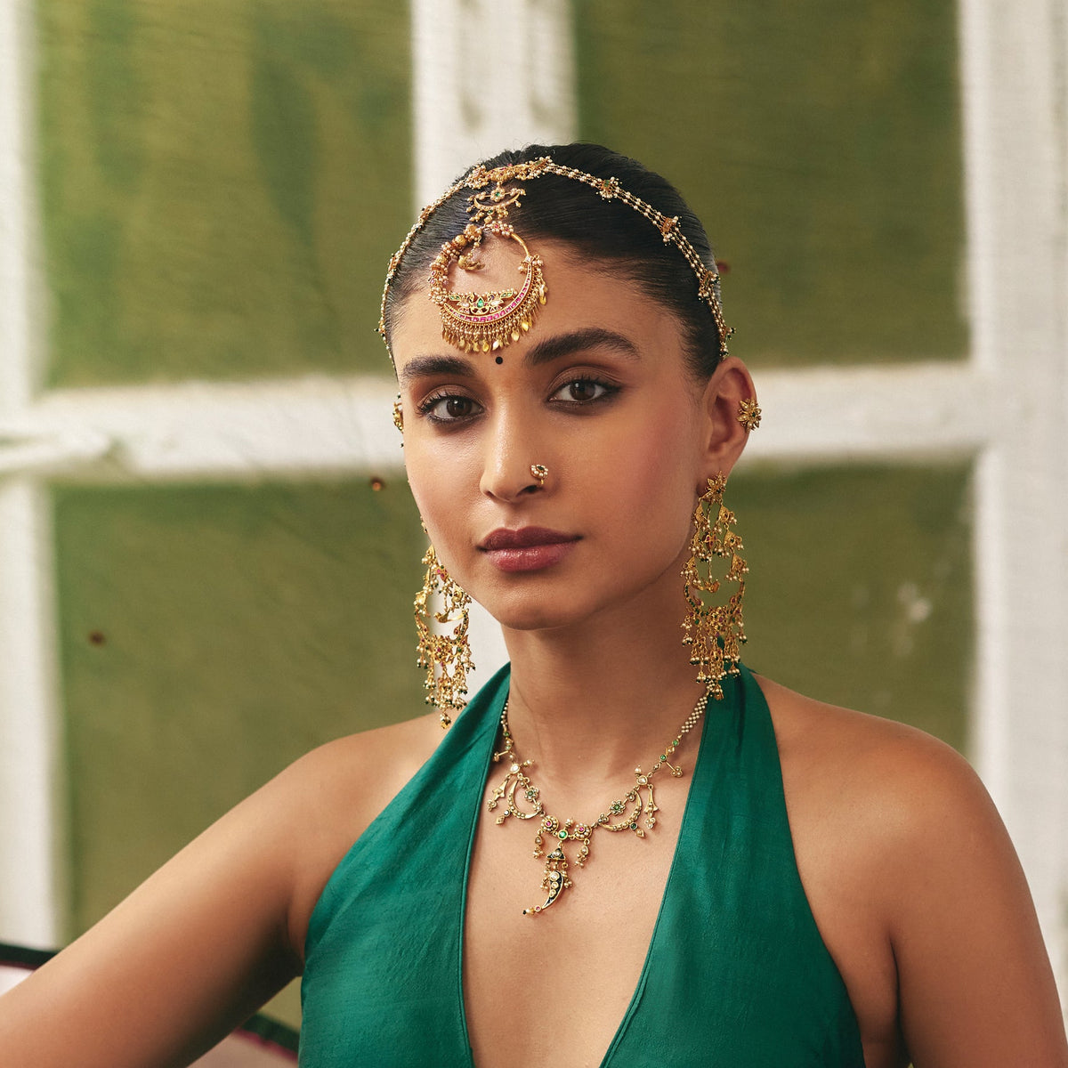Avni Necklace