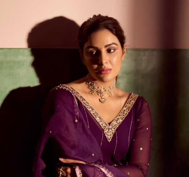 Kubra Choker 2
