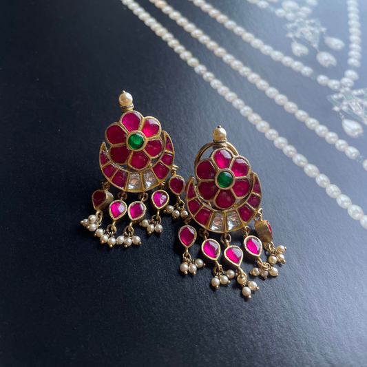 VARAHI EARRINGS - RED