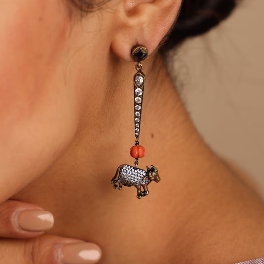 CORAL NANDI EARRINGS