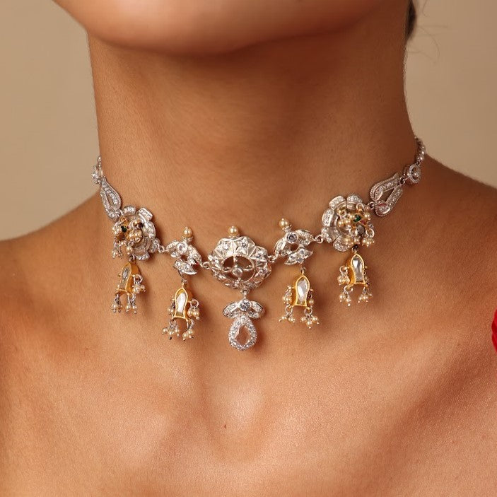 CHANDRAMA CHOKER