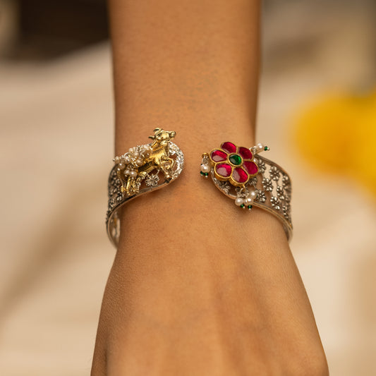 Sneh Bracelet