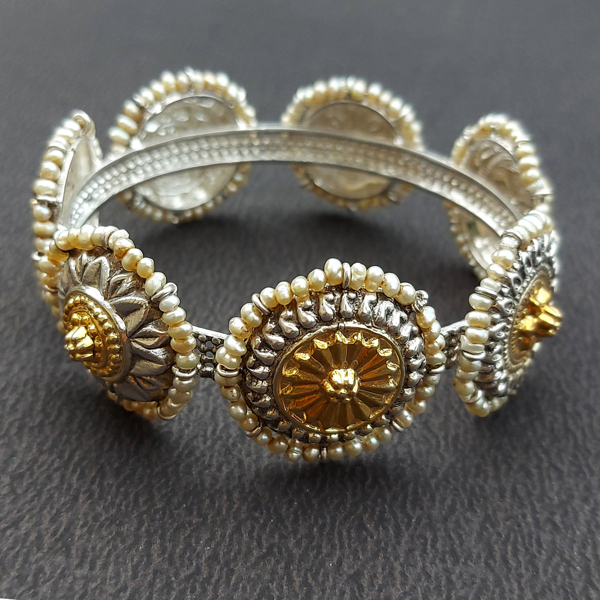 Falgun Bracelet (Single Pcs)