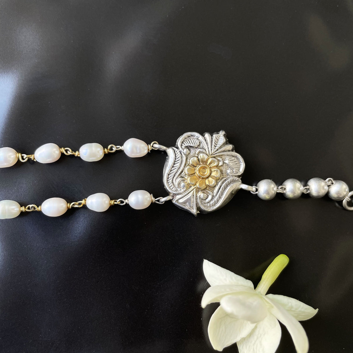 Jheel Choker (with Natural Pearls)