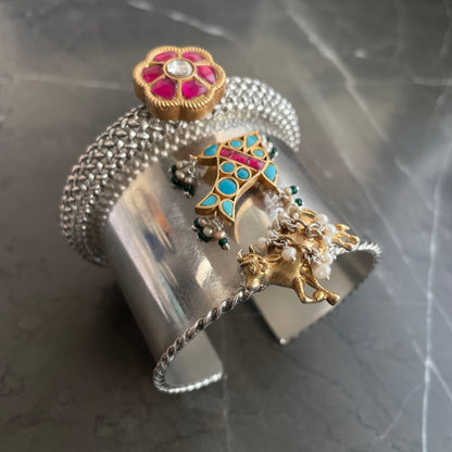 Raavi Cuff