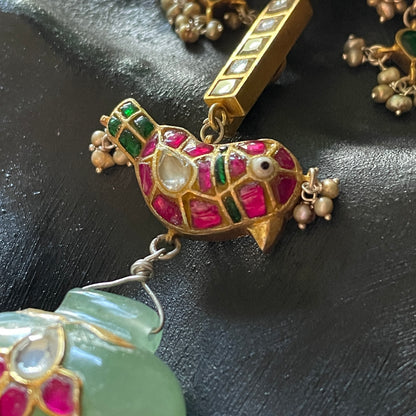 Ahilya Choker