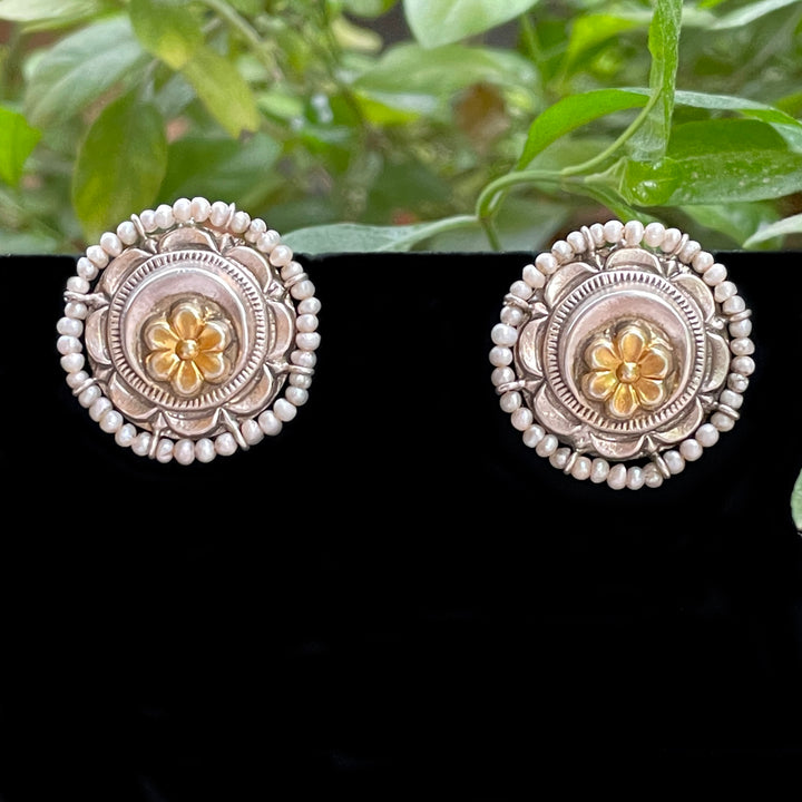 Ashki Studs