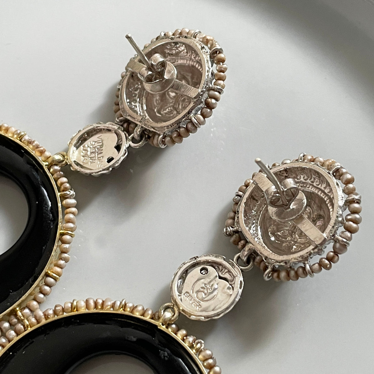 Saki Earrings - Black