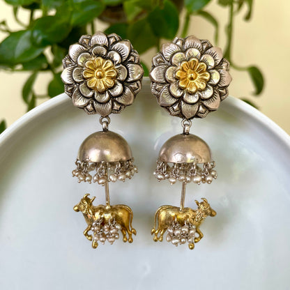 Parna Earrings (Center Circle Gold Polish)