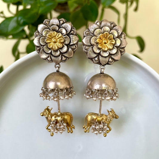 Parna Earrings (Center Circle Gold Polish)