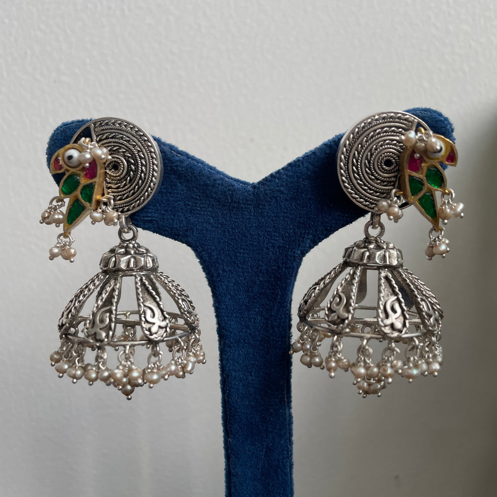 Nargis Earrings (choose between 2 colours)