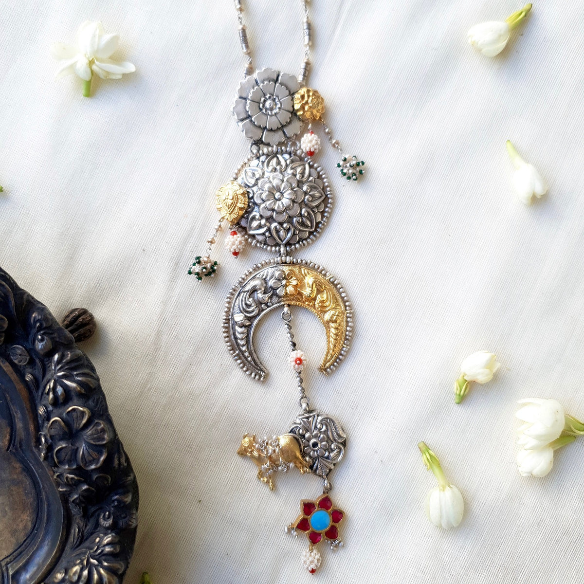 Nisa Necklace
