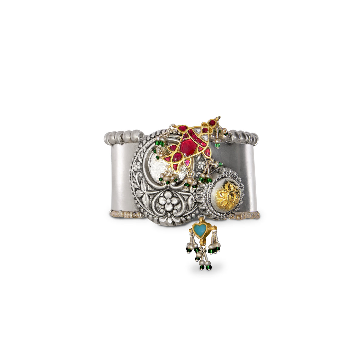 Sanat Cuff
