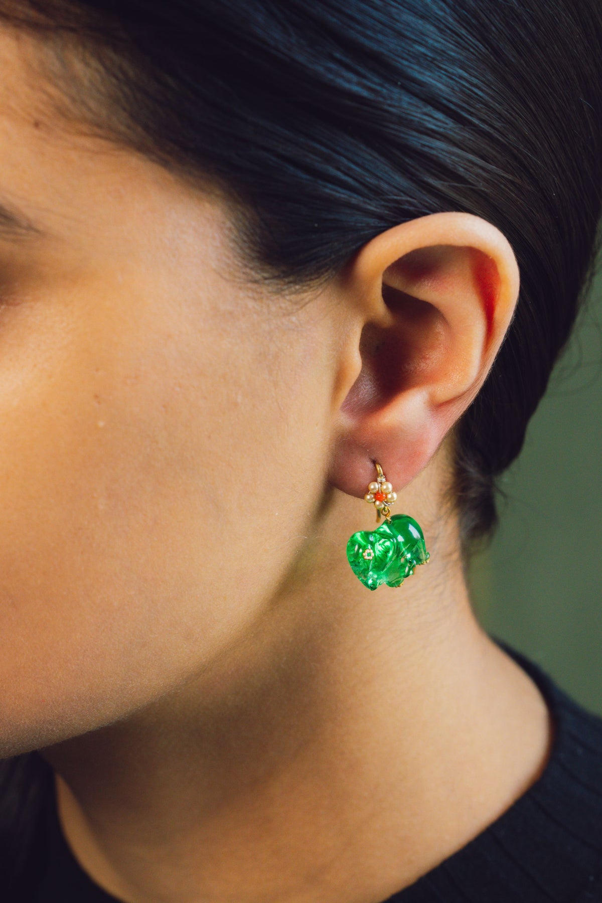 Ela studs - Green (With Flower)
