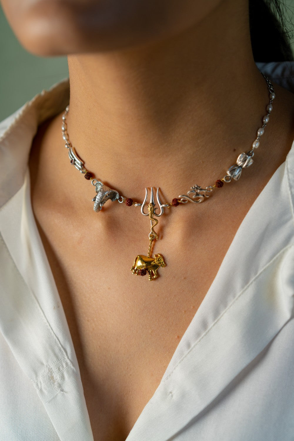 Tejaswani Choker