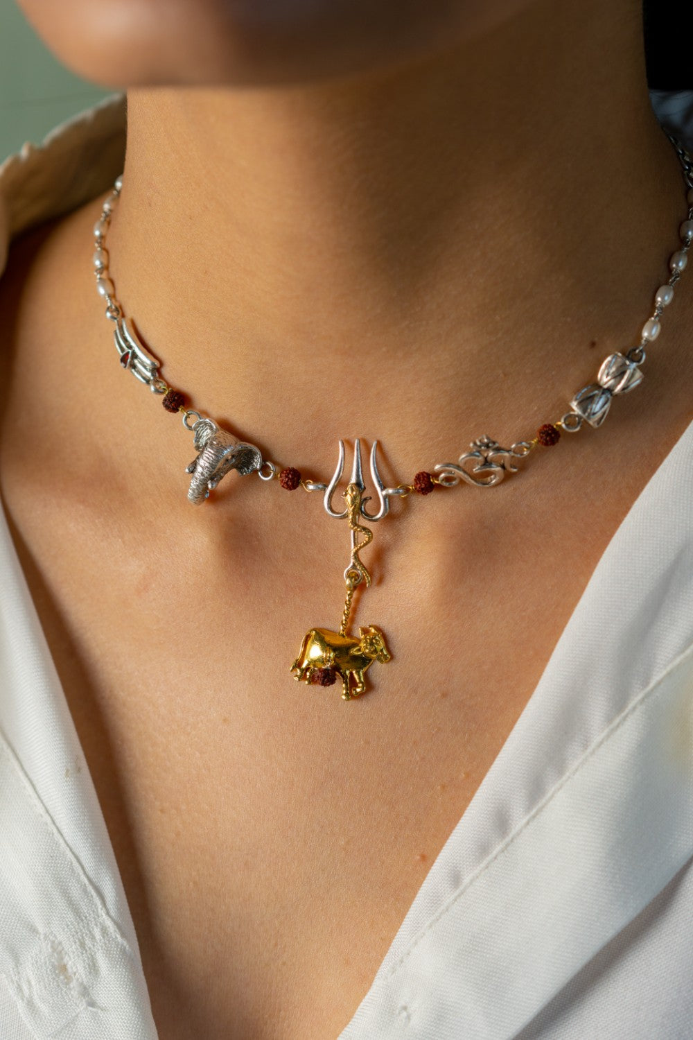 Tejaswani Choker