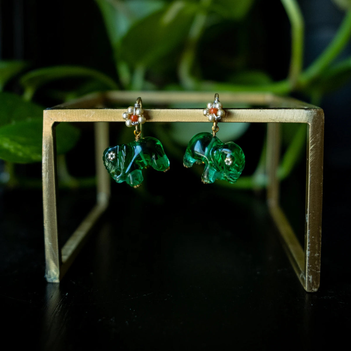 Ela studs - Green (With Flower)