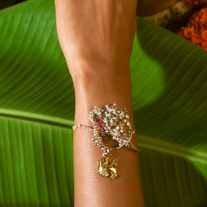 Lila Bracelet
