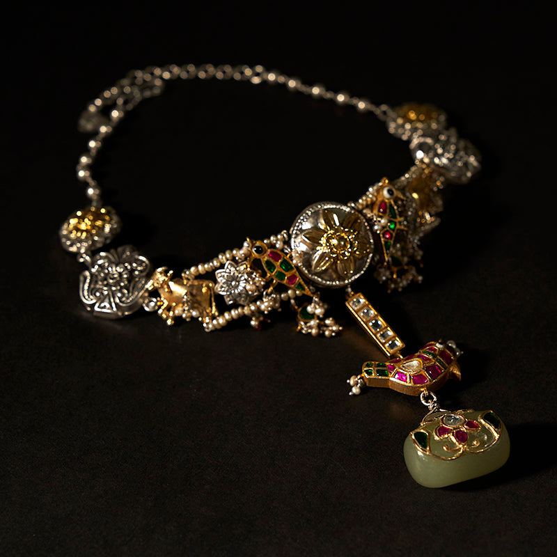 Ahilya Choker