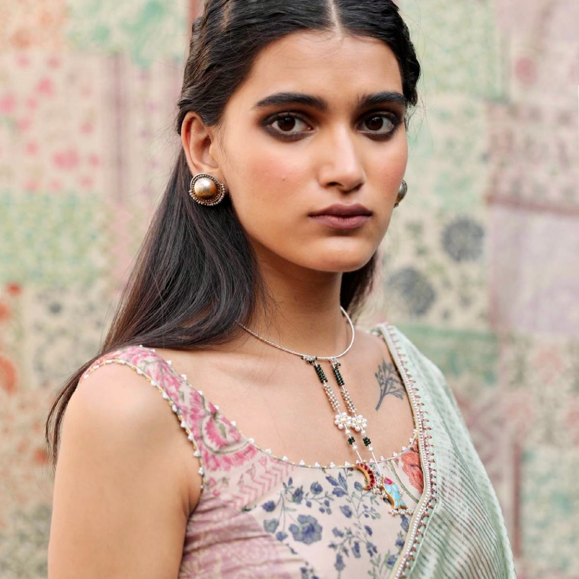 Aksha Choker