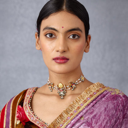 Shail Choker